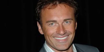 Julian McMahon